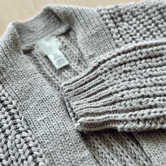 H&M Chunky Sweater - Picture 2 of 2